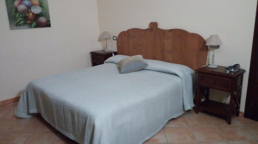 Residence Hotel La Commenda モンテフィアスコーネ エクステリア 写真